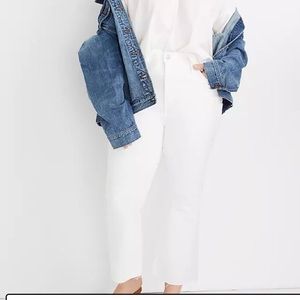 Cali Demi-Boot Jeans Raw-Hem Edition